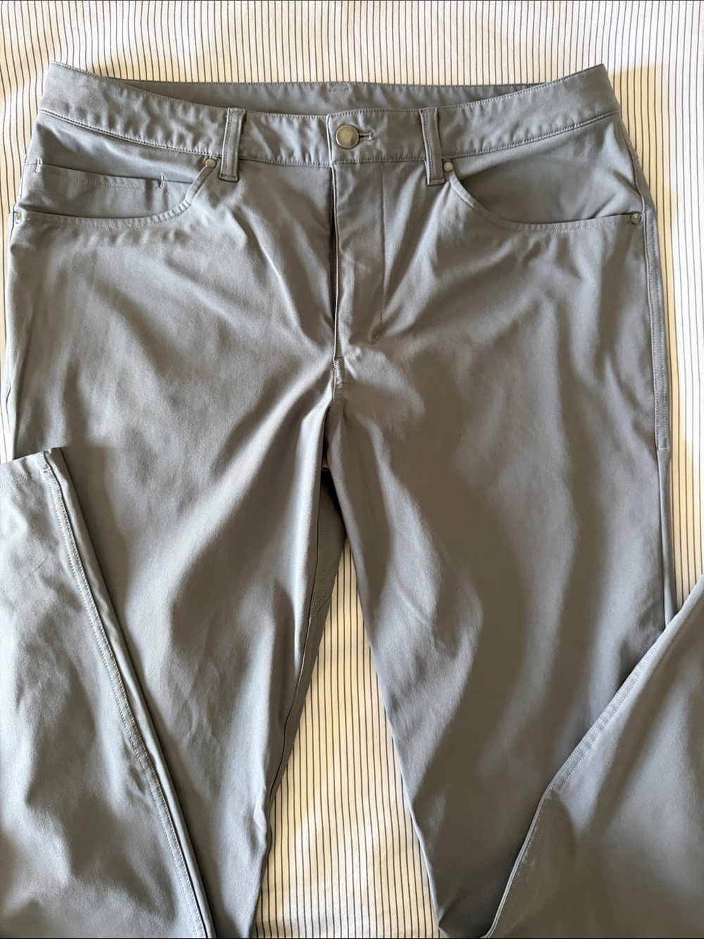 Lululemon men’s ABC pant Slim Pants - Gray